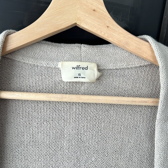 Wilfred Cardigan - Picture 2 of 2